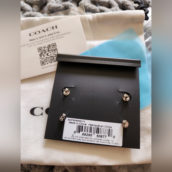 NWT Coach earring set‎ - Picture 2 of 6